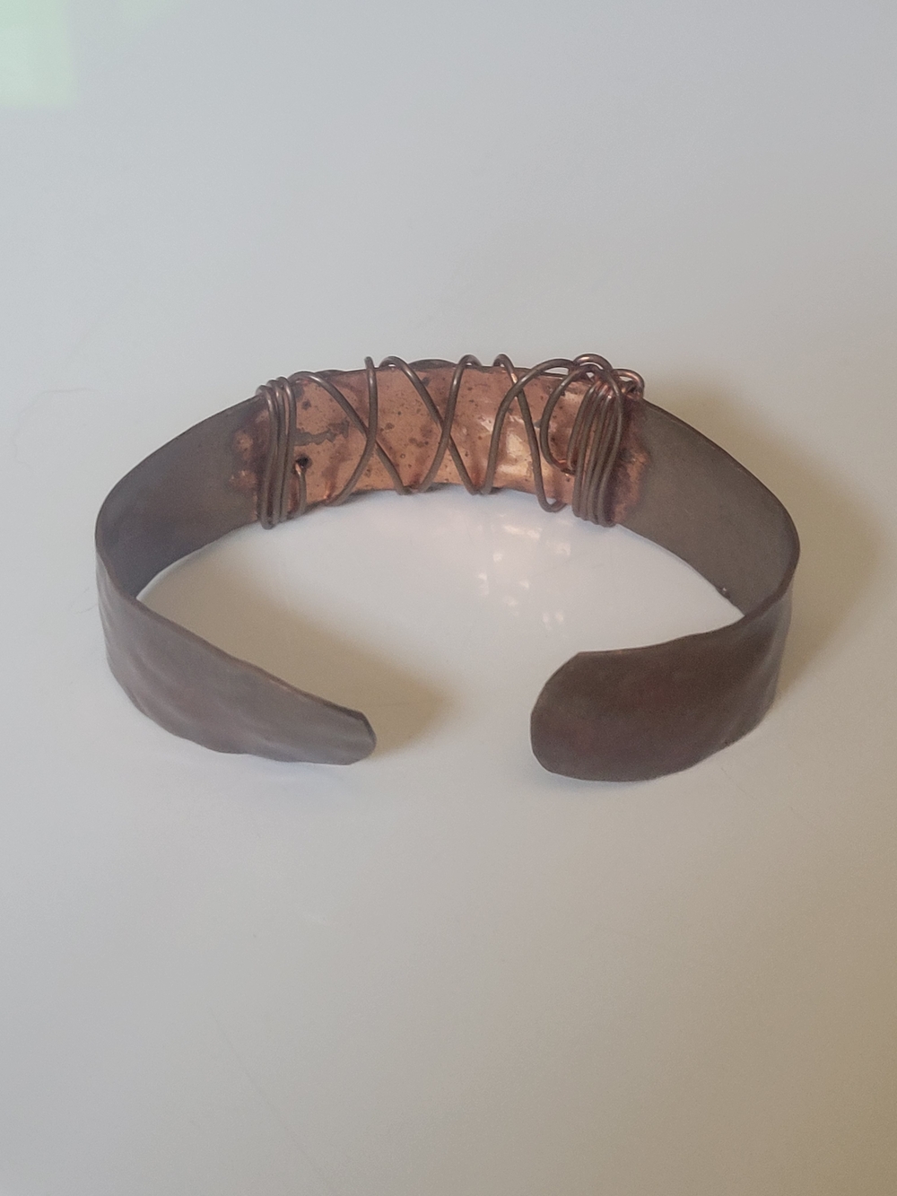 Vintage Handcrafted Copper Cuff Bracelet with Jade Stones - Picture 3 of 4